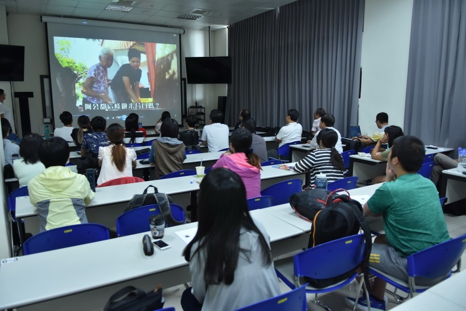 中市新聞局暑期兒童一日影視體驗營 即日起報名。(記者何權璋翻攝)