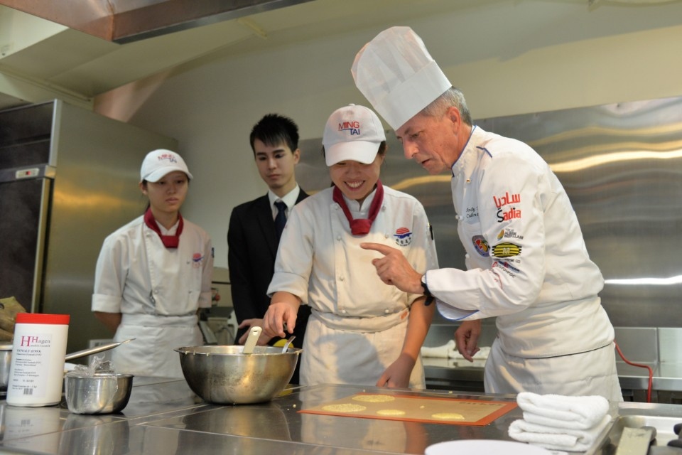 明台高中餐旅專業受肯定與知名瑞士飯店管理大學結盟合作。(特派員孫崇文翻攝)