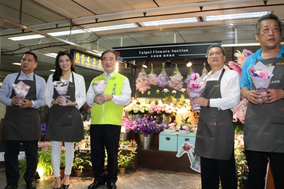 花卉展示行動平台活動。(記者徐培譯翻攝)