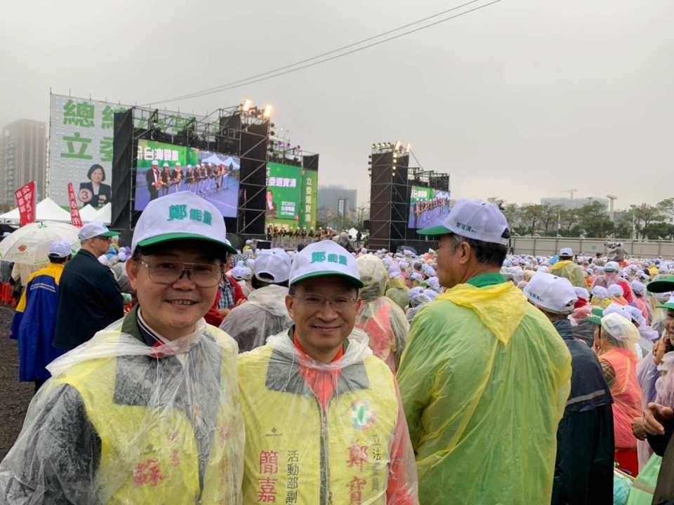 圖文：鄭寶清立委競選總部成立蔡英文總統到場加油。（記者吳朝駿/攝影）