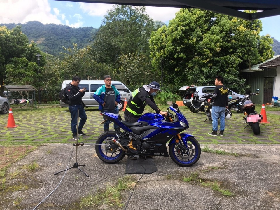 還山區寧靜 東勢警強勢執法。(記者劉秝娟翻攝)