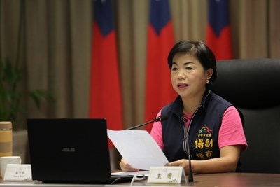 副市長楊瓊瓔在市政會議上肯定並促請教育局持續推動雙語教育。(記者劉明福翻攝)