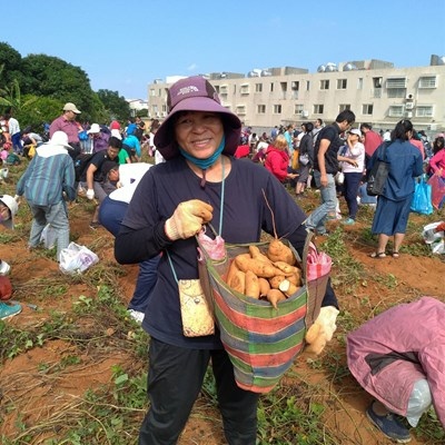 台中市政府寓教於樂推廣在地農特產。(記者張越安翻攝)