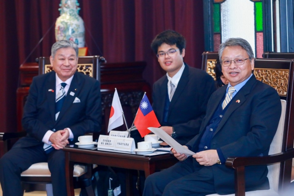 鳥取縣議會議長拜會中市府 令狐副市長盼展開更多交流。(記者陳信宏翻攝).