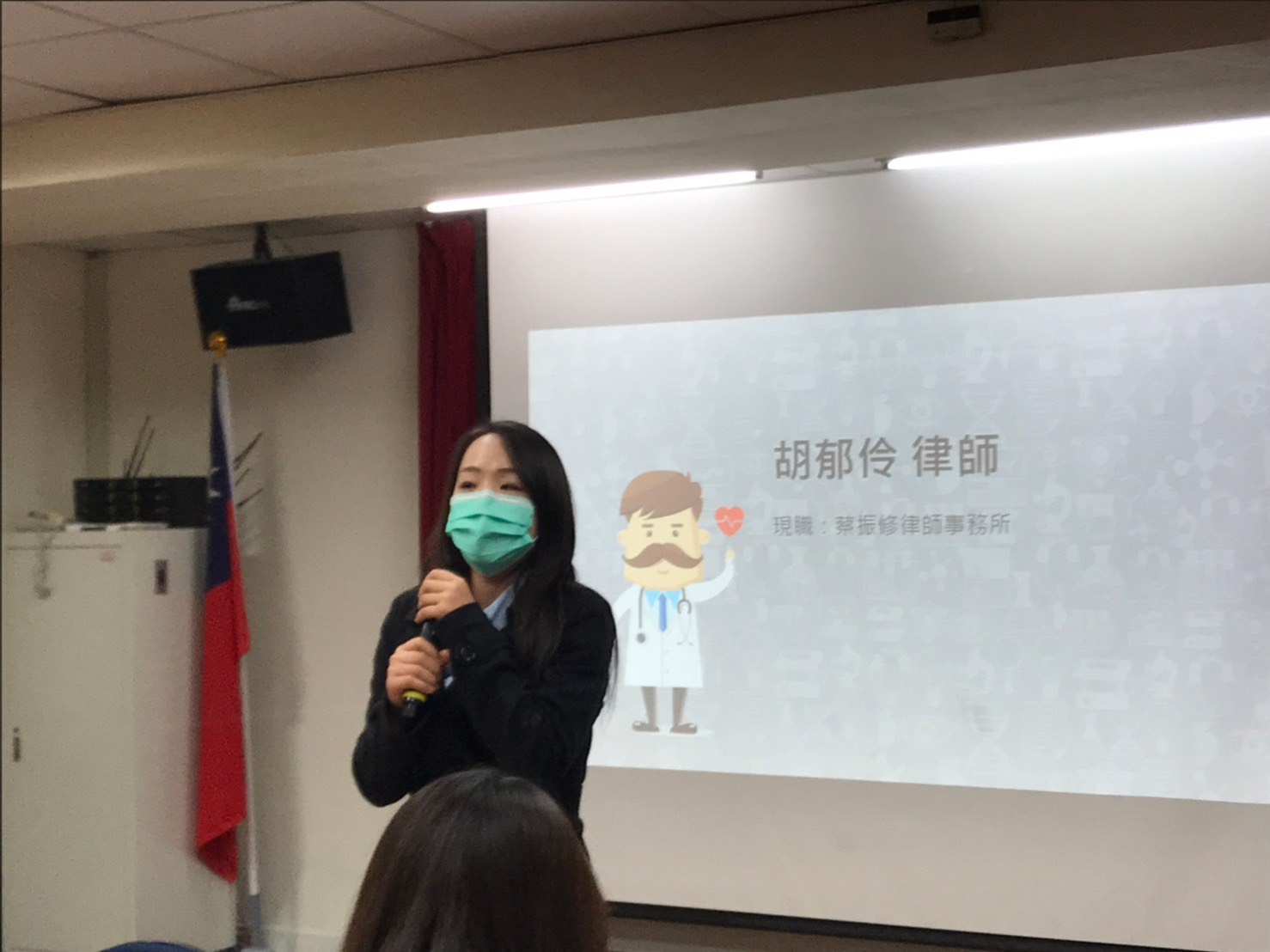 台中市政府衛生局舉辦「產後護理之家感染管制教育訓練」。(記者林俊維翻攝)