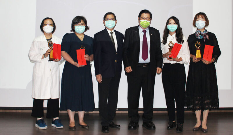 臨床醫學教育貢獻獎  中國醫大學公開表揚