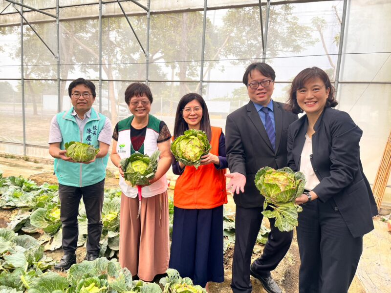 愛心認購，送愛扶幼！官田國小溫室菜園直送台南富信x富華大飯店餐桌！