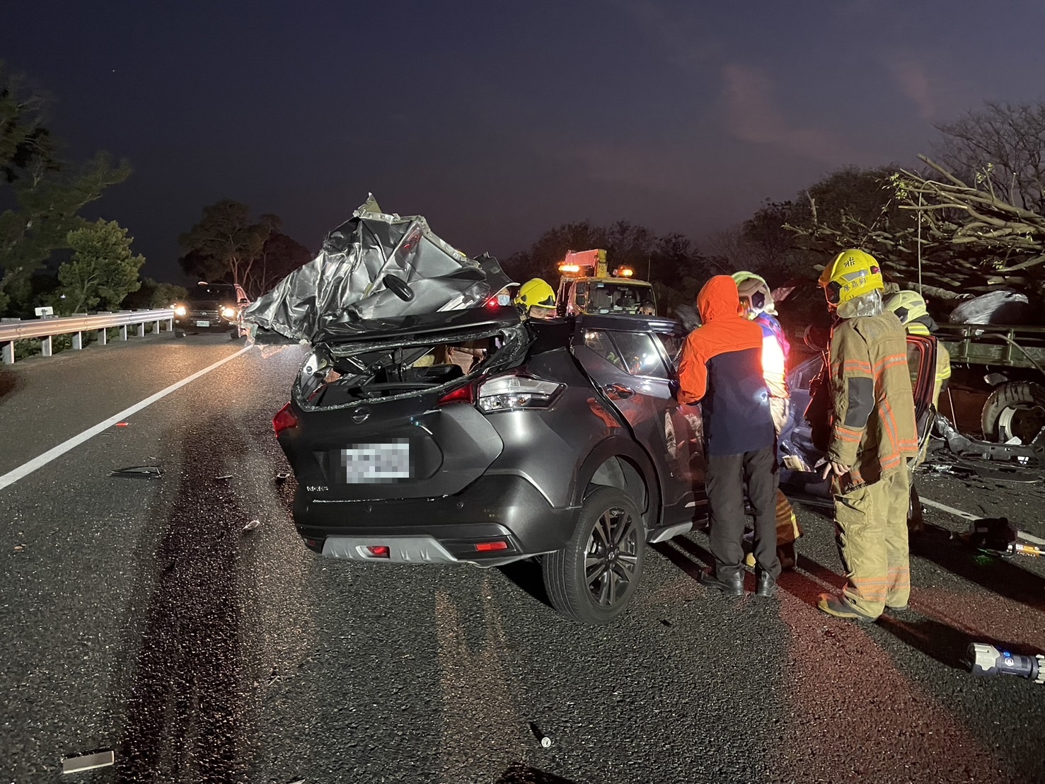 國道3號北向328.1公里重大車禍  造成1人當場死亡