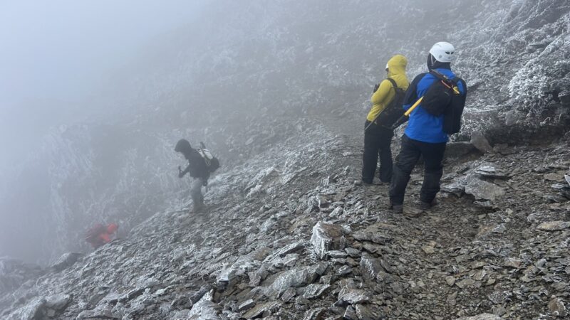 「玉山後四峰」夫妻失聯多日   200米深谷發現遺體