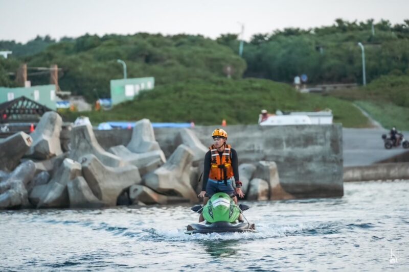救援利器水上摩托車報到   臺東水域觀光更安全