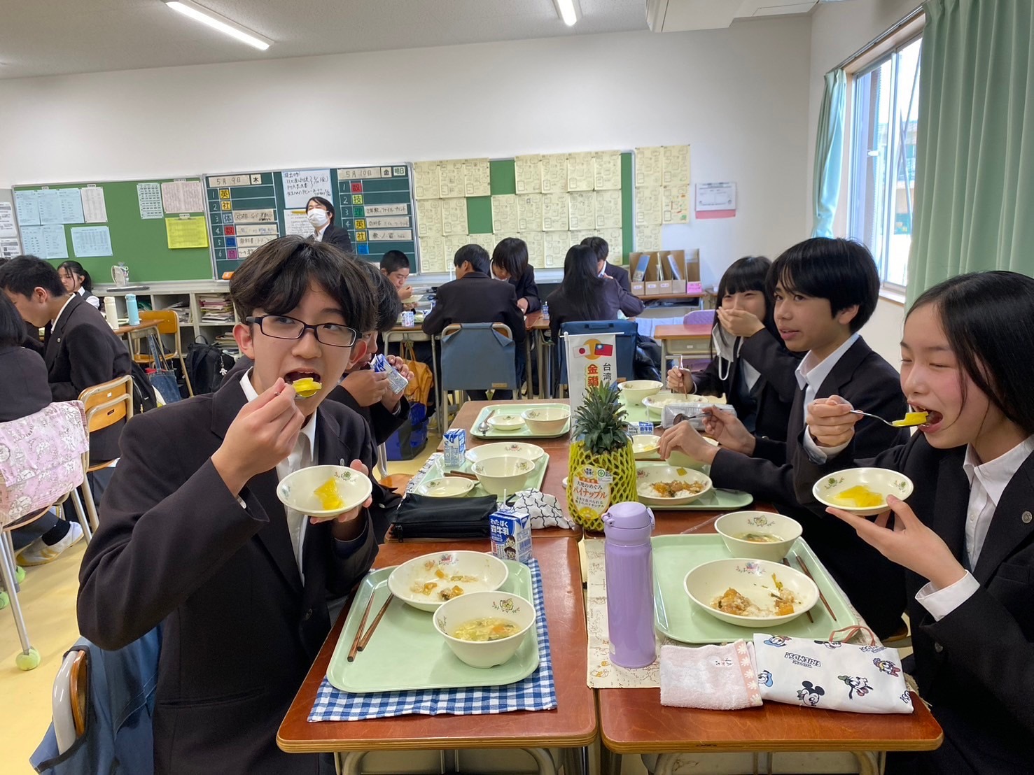台灣鳳梨跨界成外交大使  成日本學生營養午餐主角