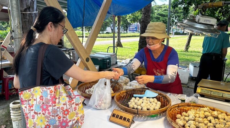 高雄農業局力邀來「神農市集」享受豐收與新鮮的秋日「柚」惑