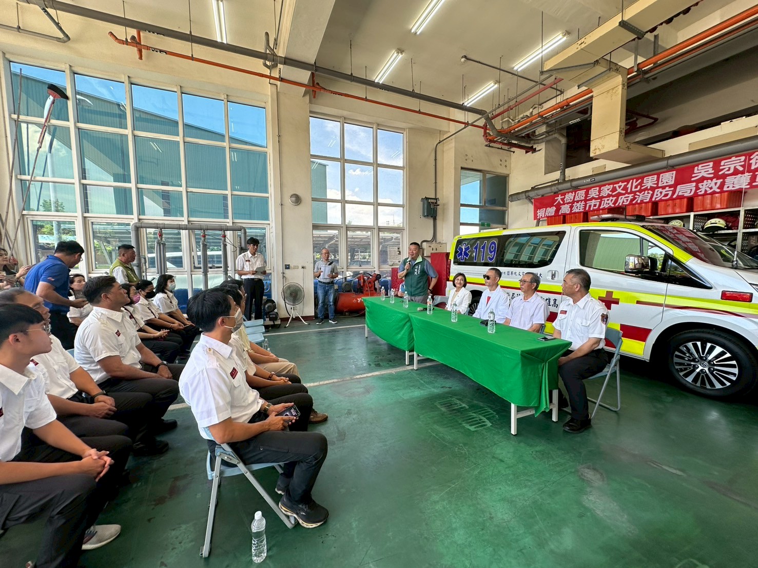 民間力量挹注公共安全  慷慨捐贈救護車強化仁武急救服務