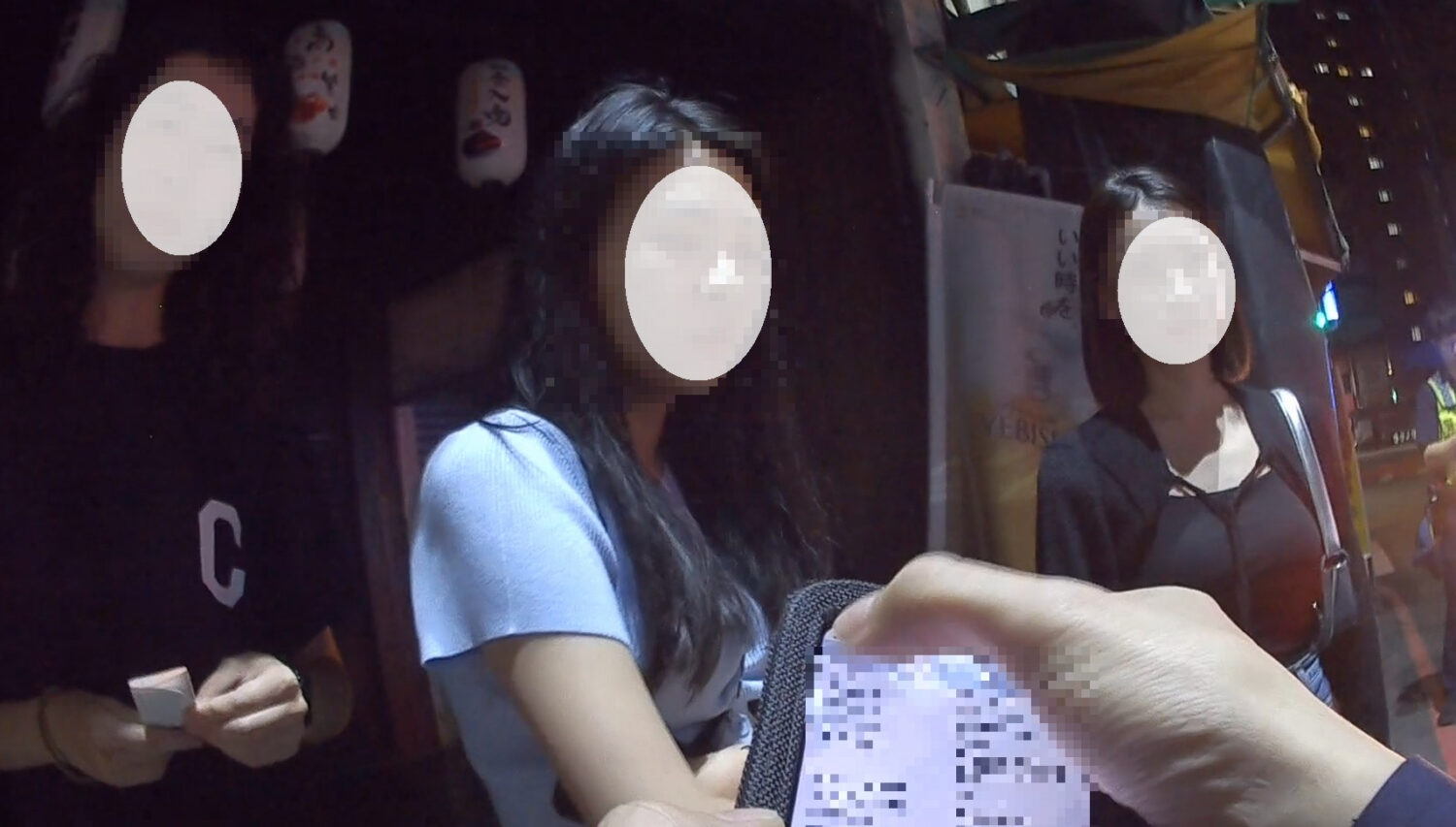 真的係喝了燒酒雞湯？            一車三女被警送辦開罰
