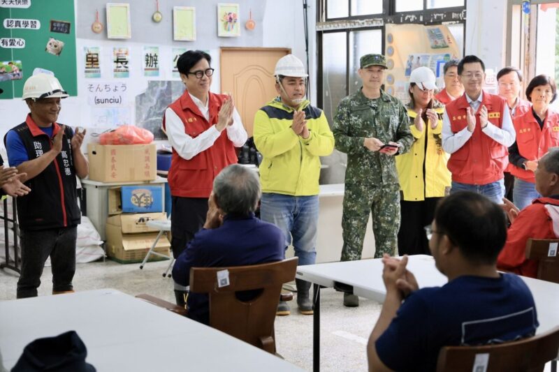 颱風防災馬不停蹄 陳其邁親赴高雄山區督導預防性撤離作業