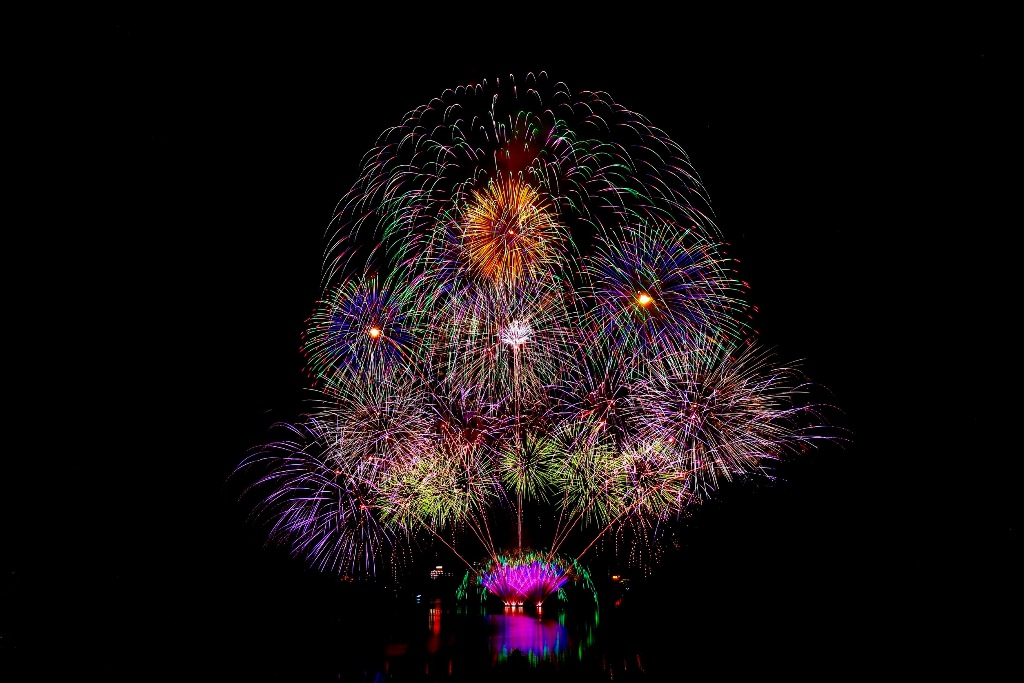 日月潭花火音樂嘉年華系列活動終場 2萬4千名觀眾齊聚