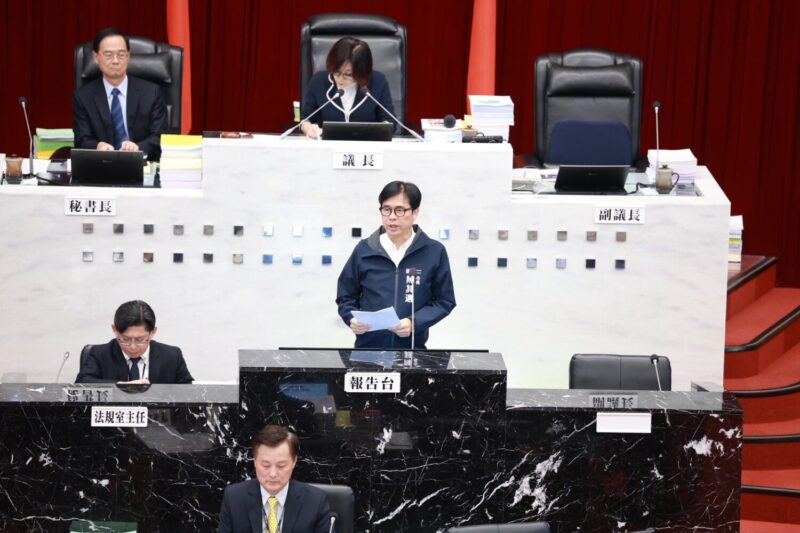 陳其邁赴議會報告115年度預算  強調財政穩健推動市政建設