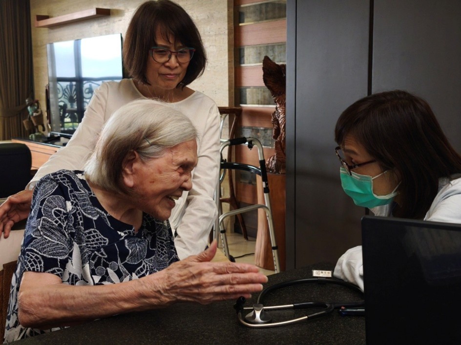 到宅預立醫療照護諮商 新竹臺大助長輩居家決定人生關鍵時刻