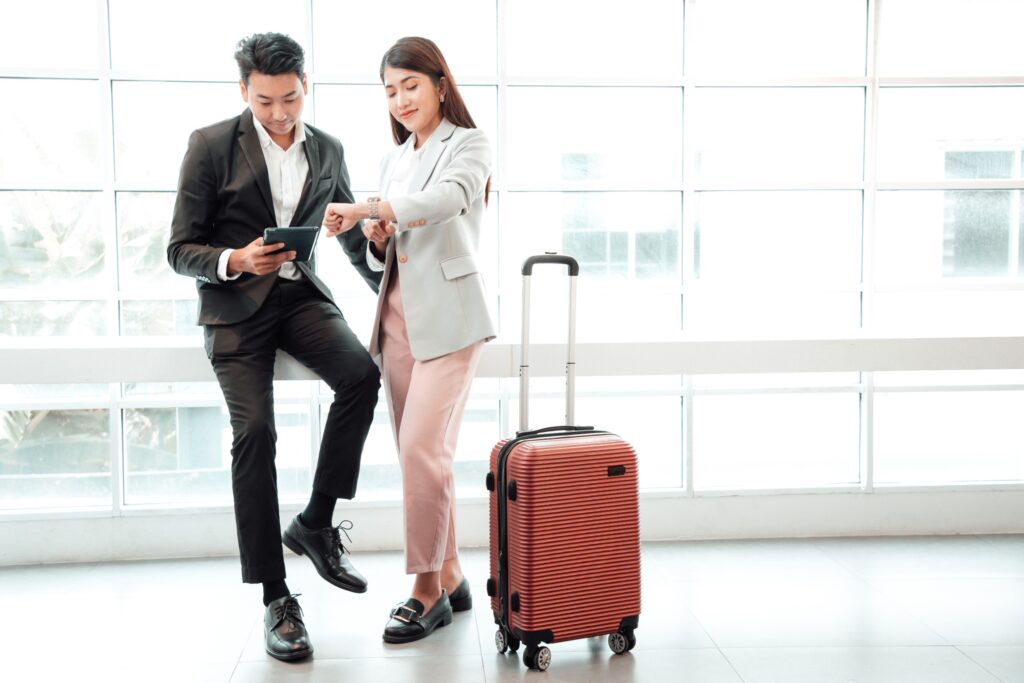 跟職場貴人相處，如果遇到出差這類獨處很多時間的機會，那更要保持界線，這是雙向的保護，妳不心動，不代表他不會心動。圖/123RF圖庫