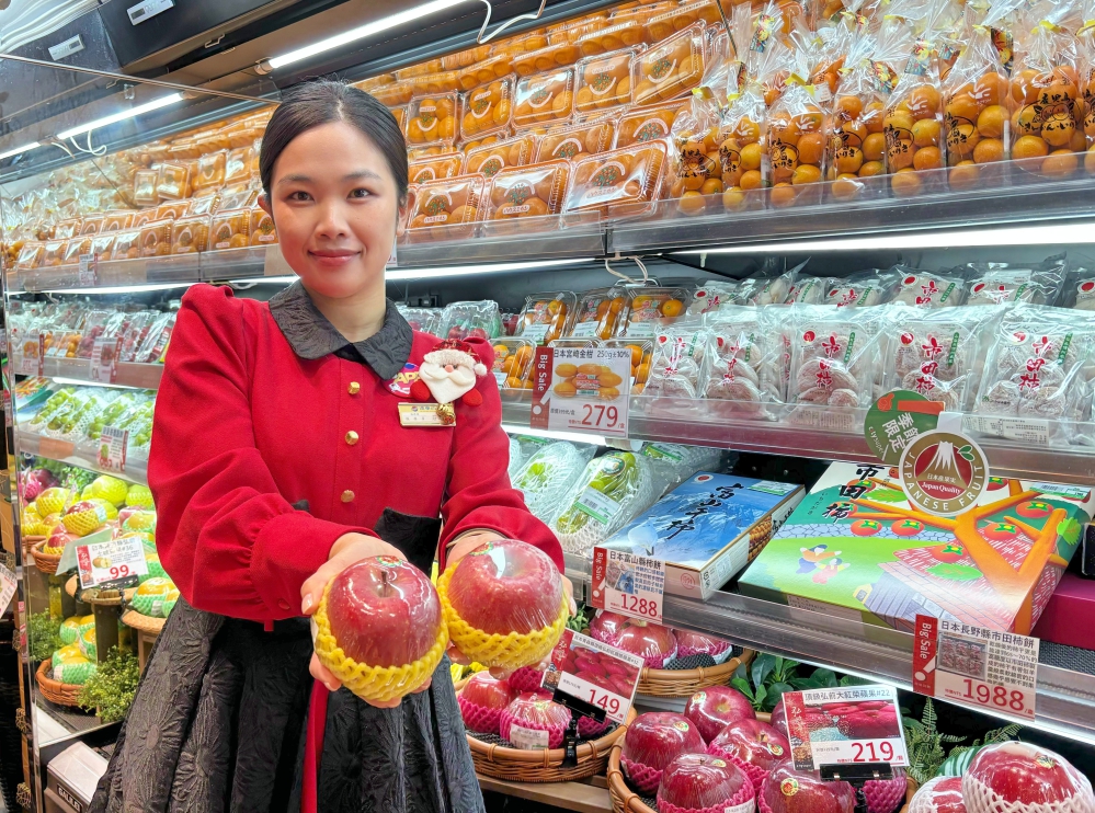 竹北遠百「一募一鞋傳千里」公益送暖 四週年慶優惠加碼齊發