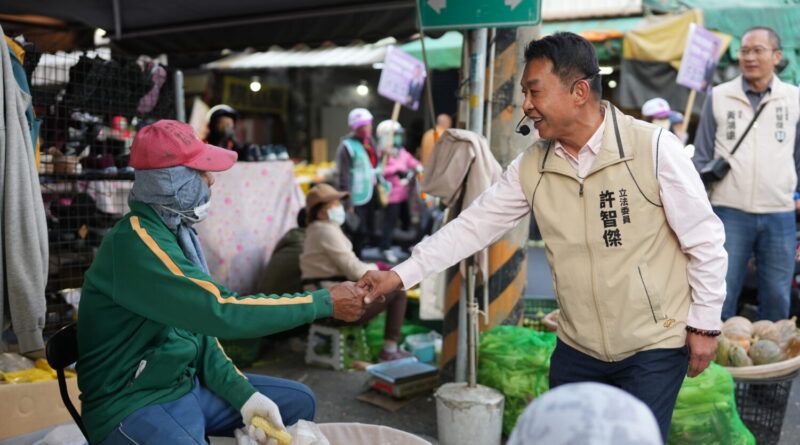 許智傑衝刺大岡山  民進黨初選民調前展現必勝信心