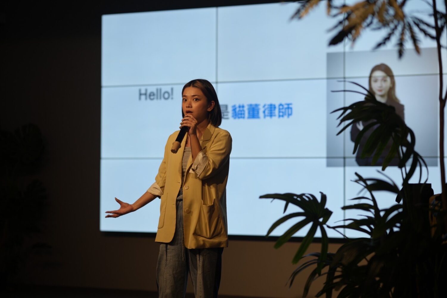 專精於虛擬貨幣與新興科技領域的貓董律師,提醒民眾要小心網戀詐騙衍生的人頭帳戶問題。圖/貓董律師提供
