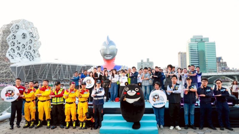「高雄冬日遊樂園」登場   陳其邁攜手城市超人一同進場