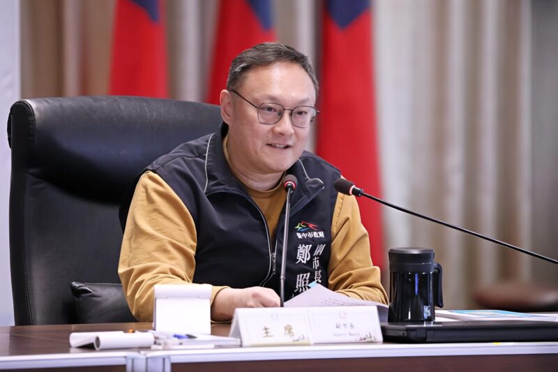 ▲ 台中市長盧秀燕訪美難得缺席市政會議　副市長鄭照新代理主持第709次市政會議。（圖／台中市政府提供　記者游穎達台中傳真）