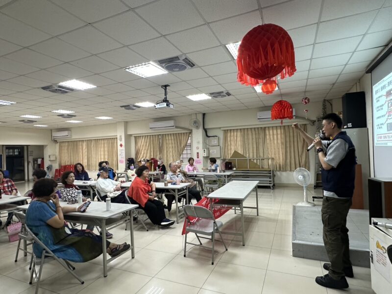 提升長者防詐免疫力　竹市警察局刑大深入社區推動樂齡識詐宣導