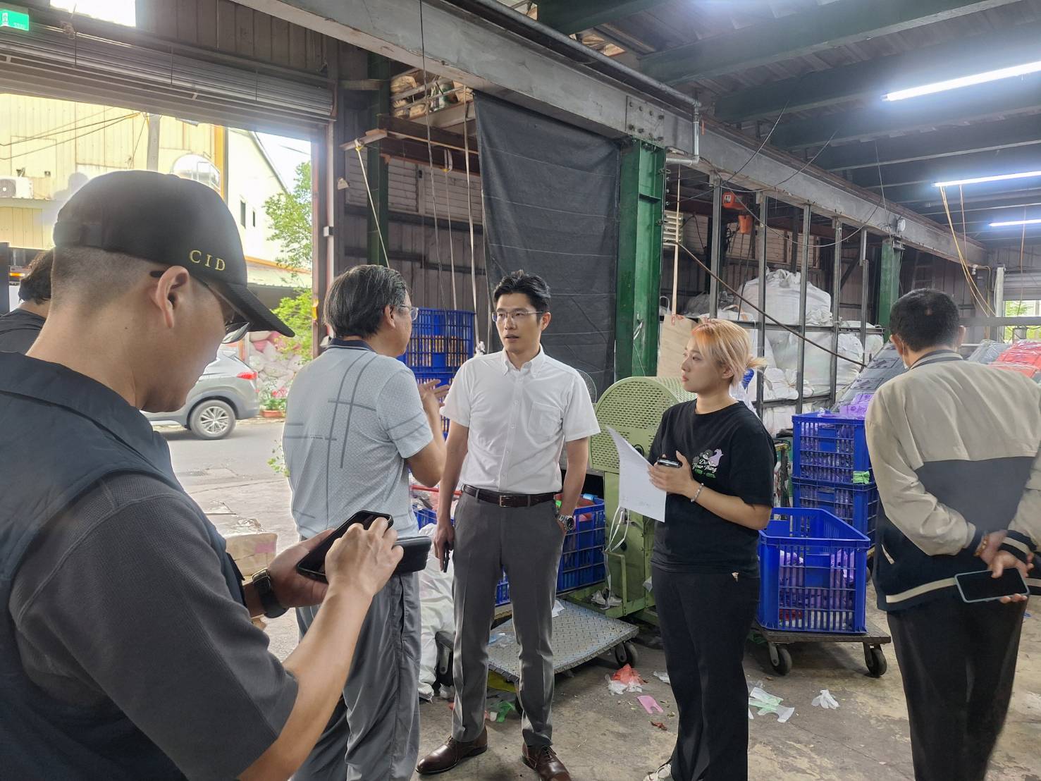 臺南地檢署查訪塑膠袋業者　嚴防囤積哄抬穩定市場