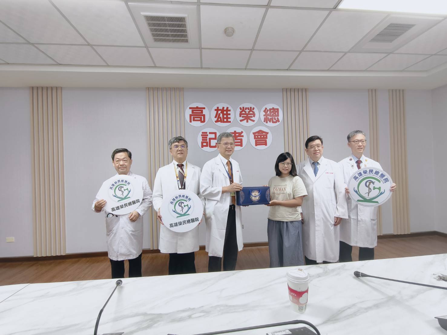 足月男嬰出生8天命危！高雄榮總床邊緊急手術　成功搶命感動全場