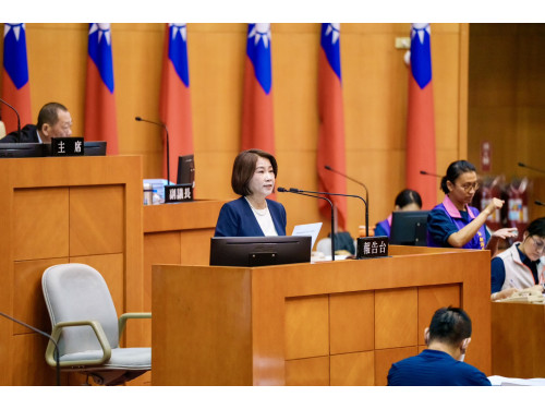 屏東縣長周春米施政總報告　五大主軸打造希望城市  宣布長者健保補助政策