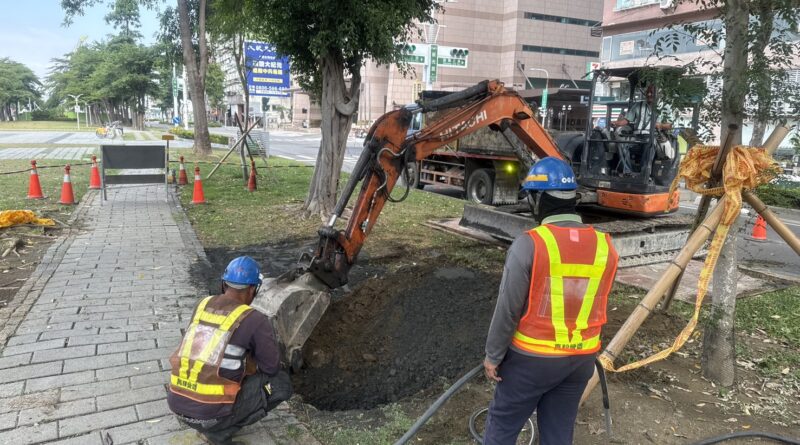前鎮區新光路綠帶下陷　水利局火速完成搶修
