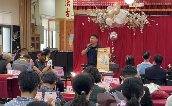母親節結合宣導  岡山分局防詐、交安雙軌出擊