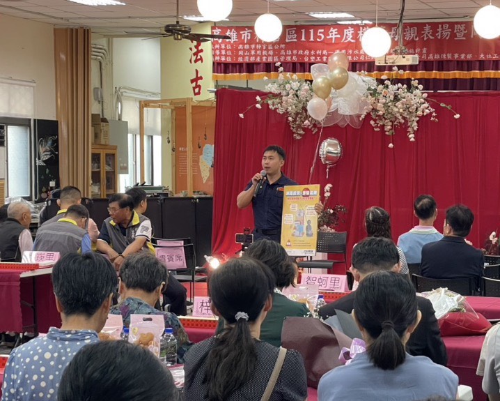 母親節結合宣導  岡山分局防詐、交安雙軌出擊