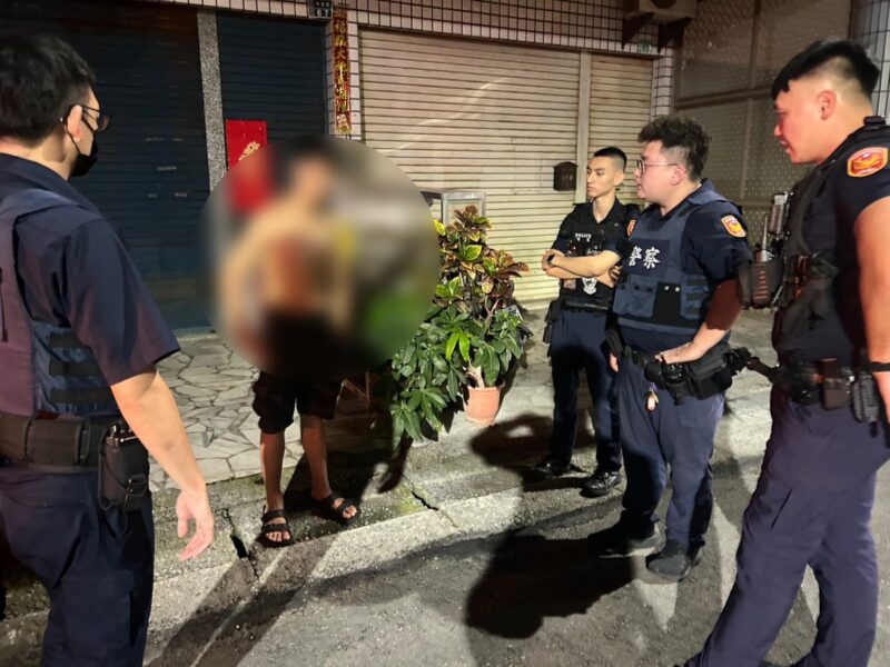 家產糾紛引爆男子街頭摔物發洩  岡山警急安撫控場