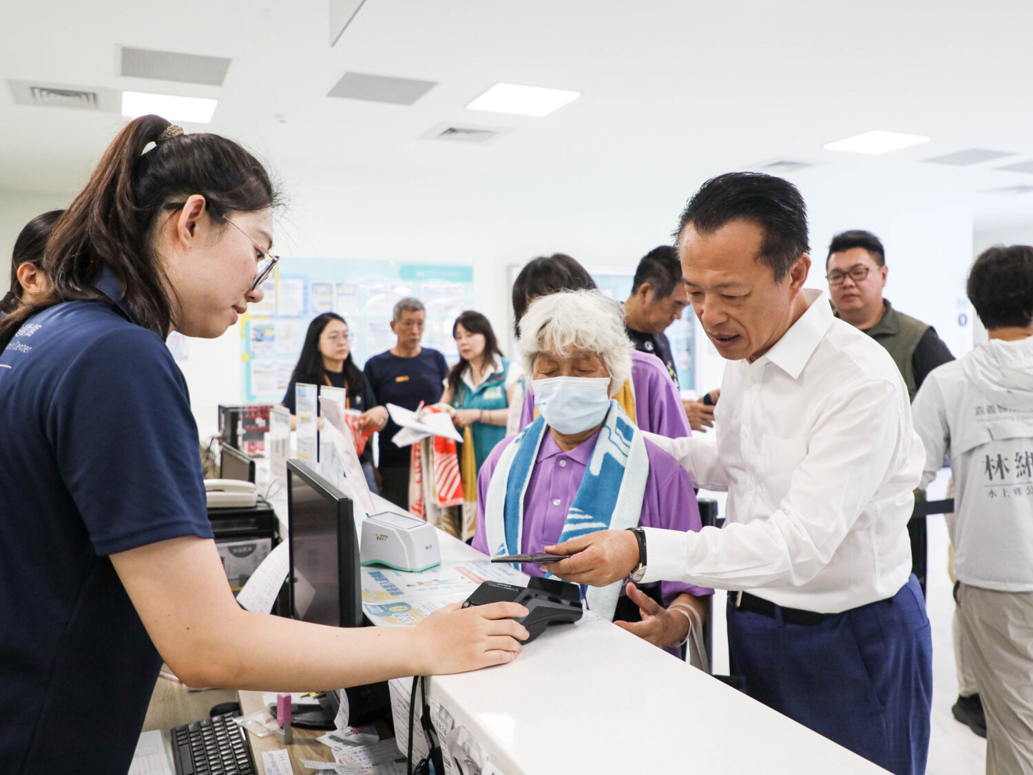 嘉義縣敬老卡、愛心卡再升級　嗶卡就能進健身房