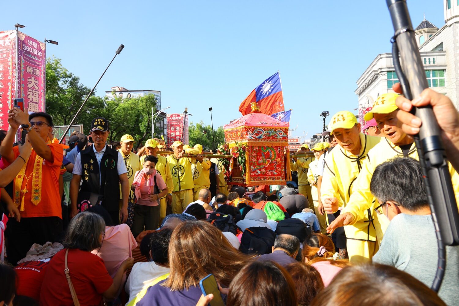 國慶連假迎媽祖！粉紅超跑再訪嘉義 街區熱鬧迎賓